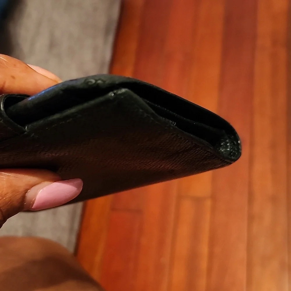 Black Leather Snap Wallet - Classic Women's Accessory